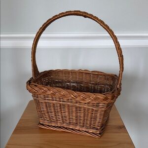 Vintage Wicker Rectangular Handle Basket Approx 13x10.5x8 Beautiful Brown Weave